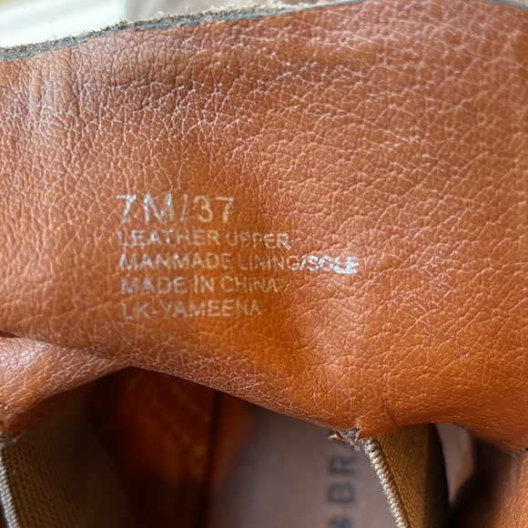 Lucky Wedge Bootie size 7 - Picture 6 of 10